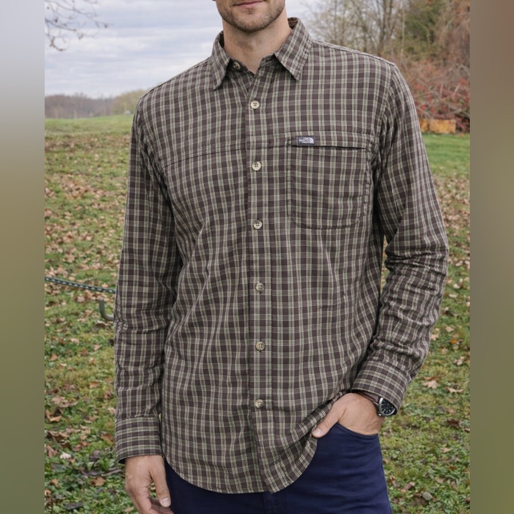 -The North Face Brown and Cream Checked Button Down L/S Men's Shirt Size Large